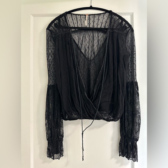 Free The People Lace Top - Picture 1 of 2